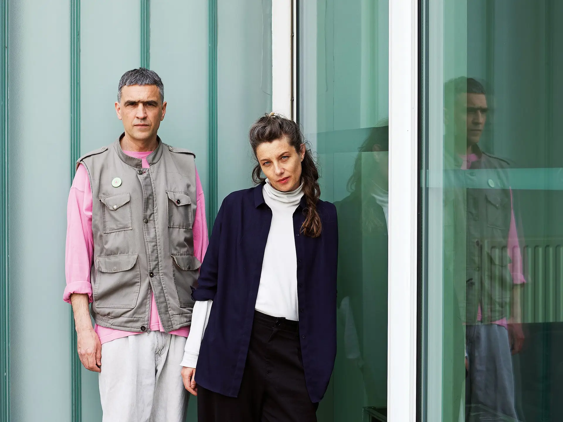 Susanne Kennedy, encenadora, e Markus Selg, artista multimédia