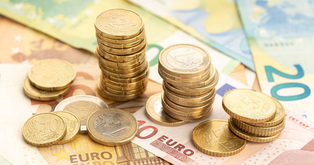 Inflação desce na zona euro para 2,4%, com Portugal acima da média