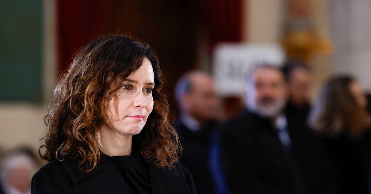 Acusações cruzadas de corrupção fazem da política espanhola um torneio de luta na lama