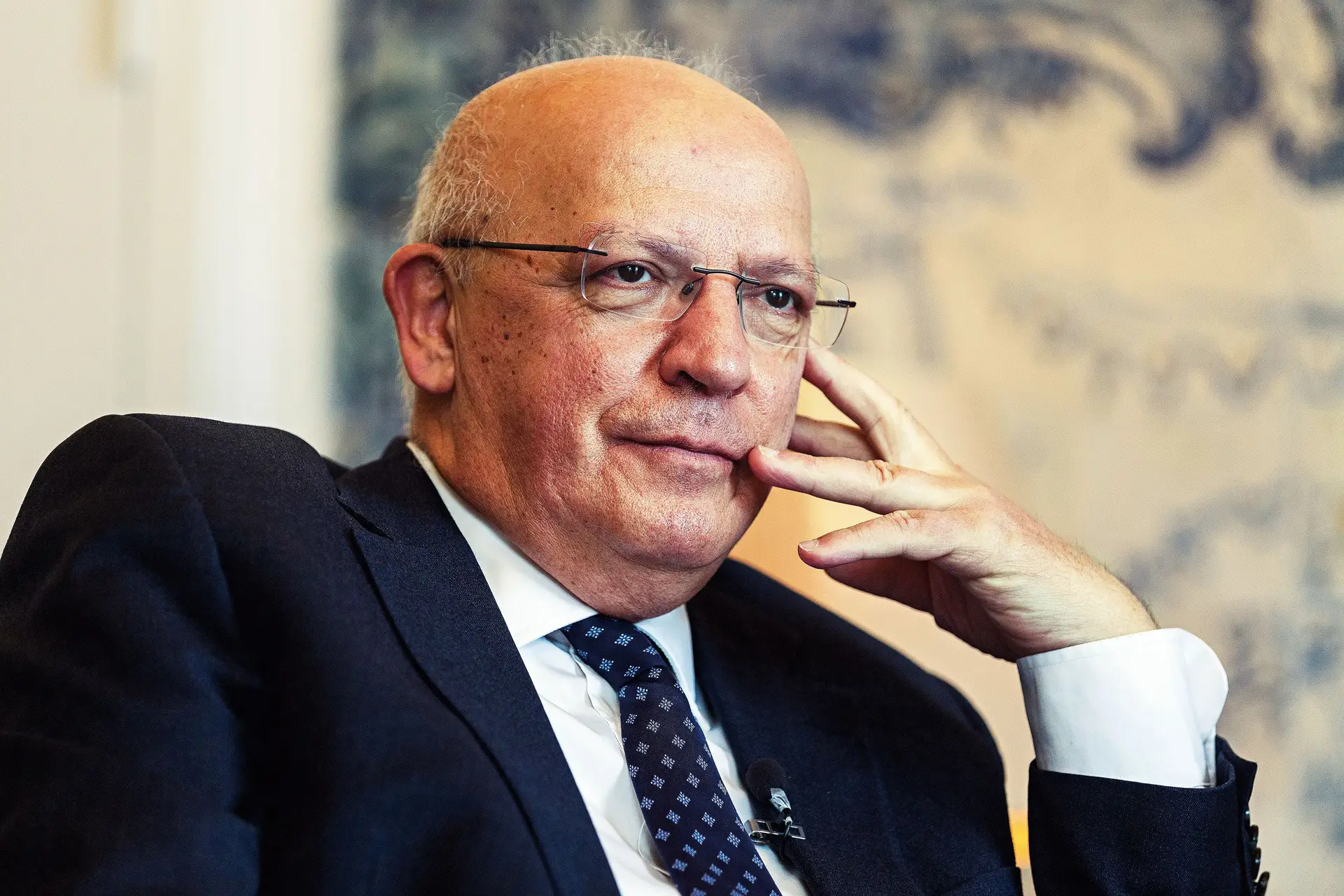Augusto Santos Silva está no TOP 10 de governantes com mais tempo de funções