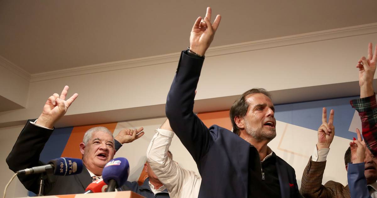 Miguel Albuquerque diz que está a negociar manutenção de maioria absoluta na Madeira para evitar eleições