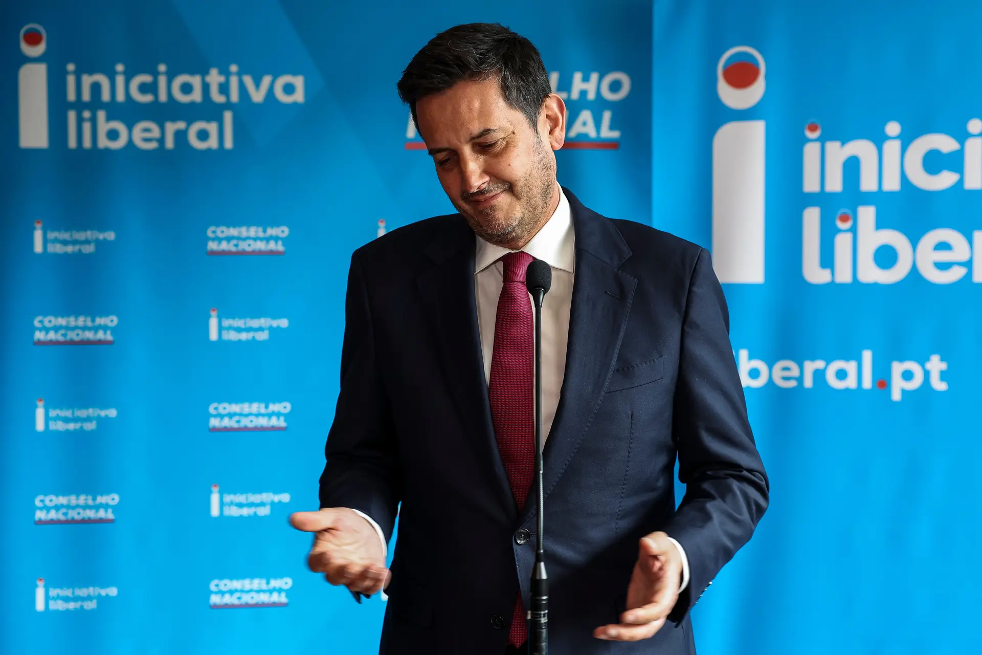 Da “fuga para a frente” ao risco da IL se tornar numa “muleta” da AD: conselheiros deixam alertas, Rocha mantém disponibilidade para Governo