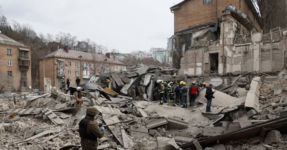 Putin implica Ucrânia em ataque, Kiev volta a ser atacada: resumo do 771.º dia de guerra