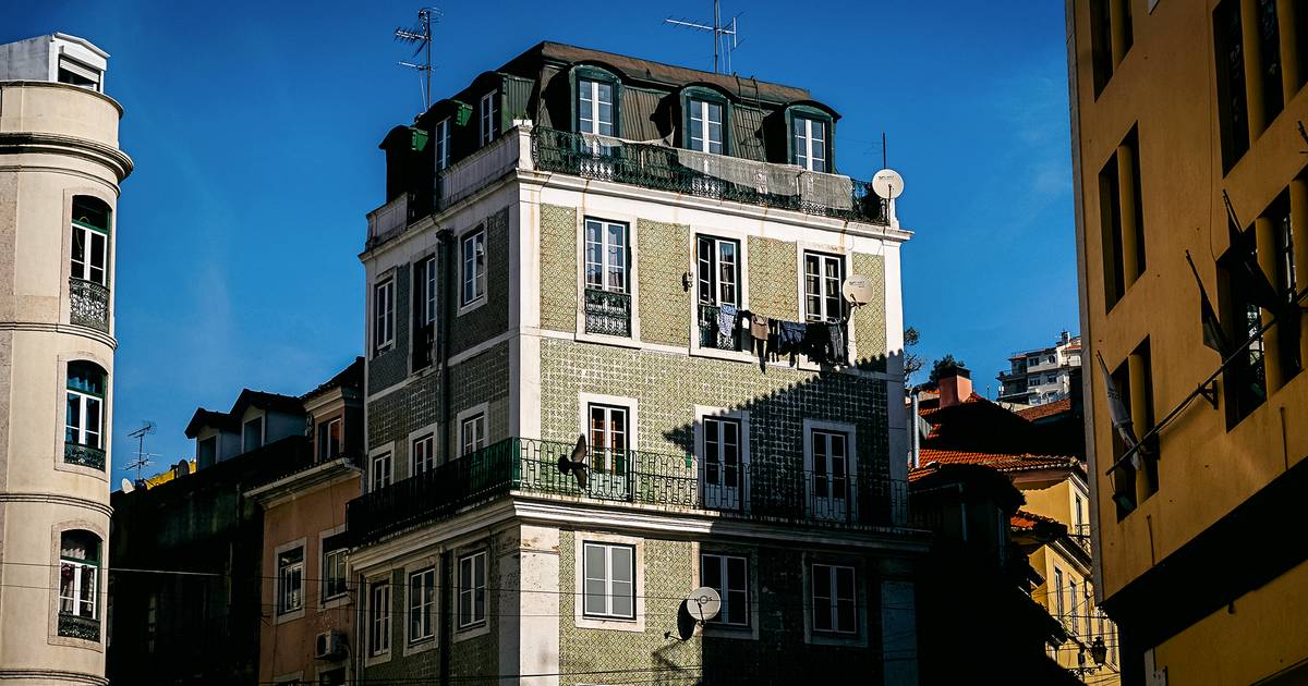 Casas em Lisboa e no Porto valem menos do que em 2023