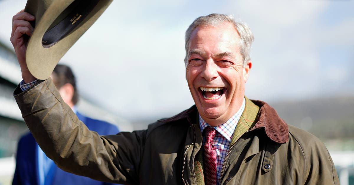 Nigel Farage culpa NATO e UE por invasão da Ucrânia e é criticado por conservadores: está “completamente errado” e é “como um chato de bar”