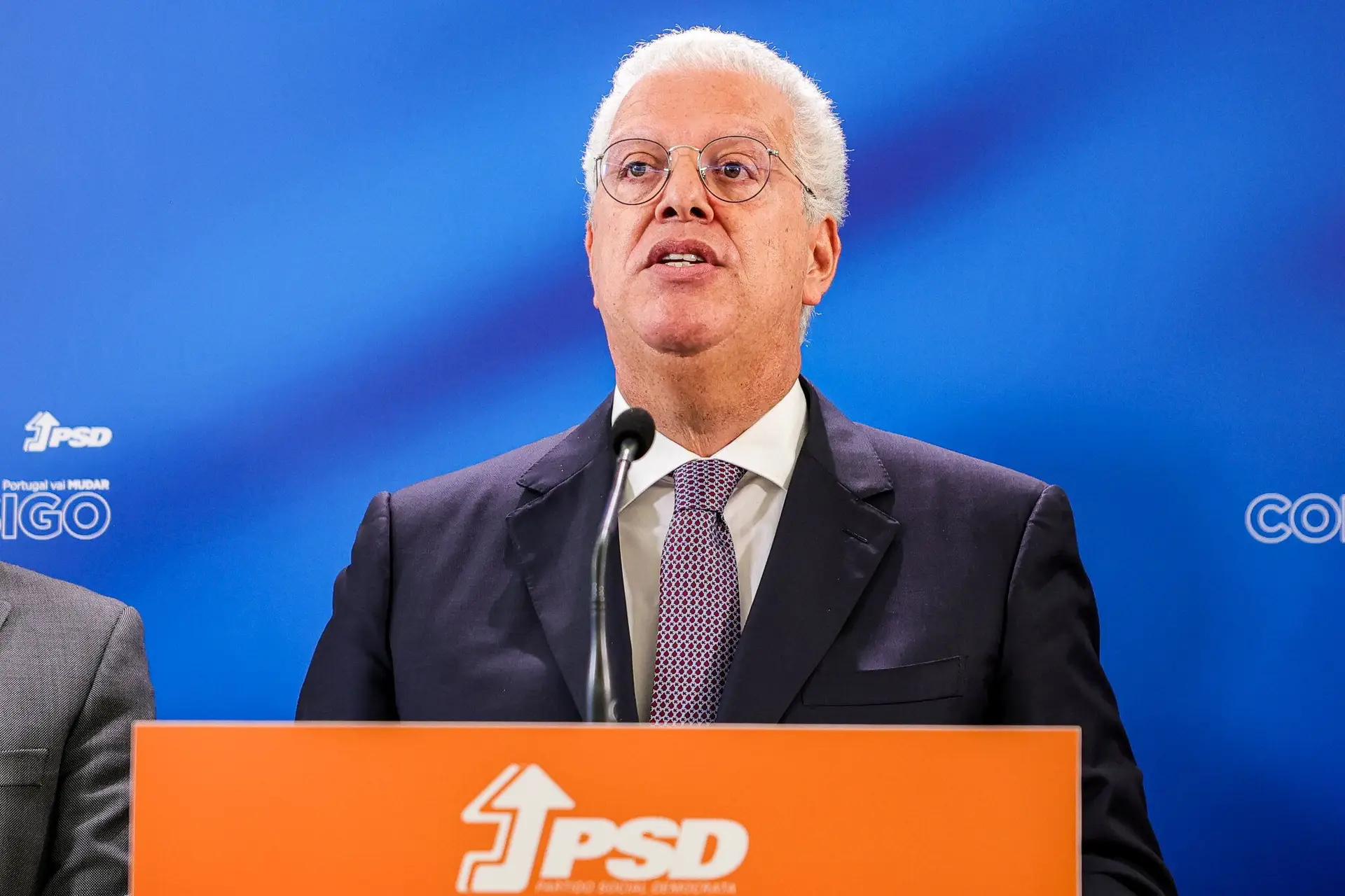 Ministro da Economia reúne com associações sectoriais sob a sua tutela ...