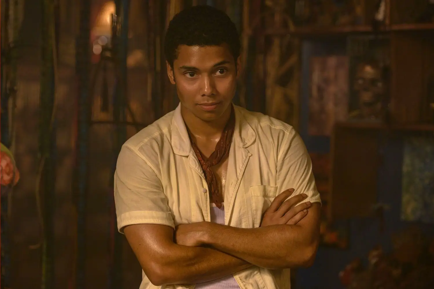 Morreu aos 27 anos o ator Chance Perdomo, da série “As Arrepiantes Aventuras de Sabrina”