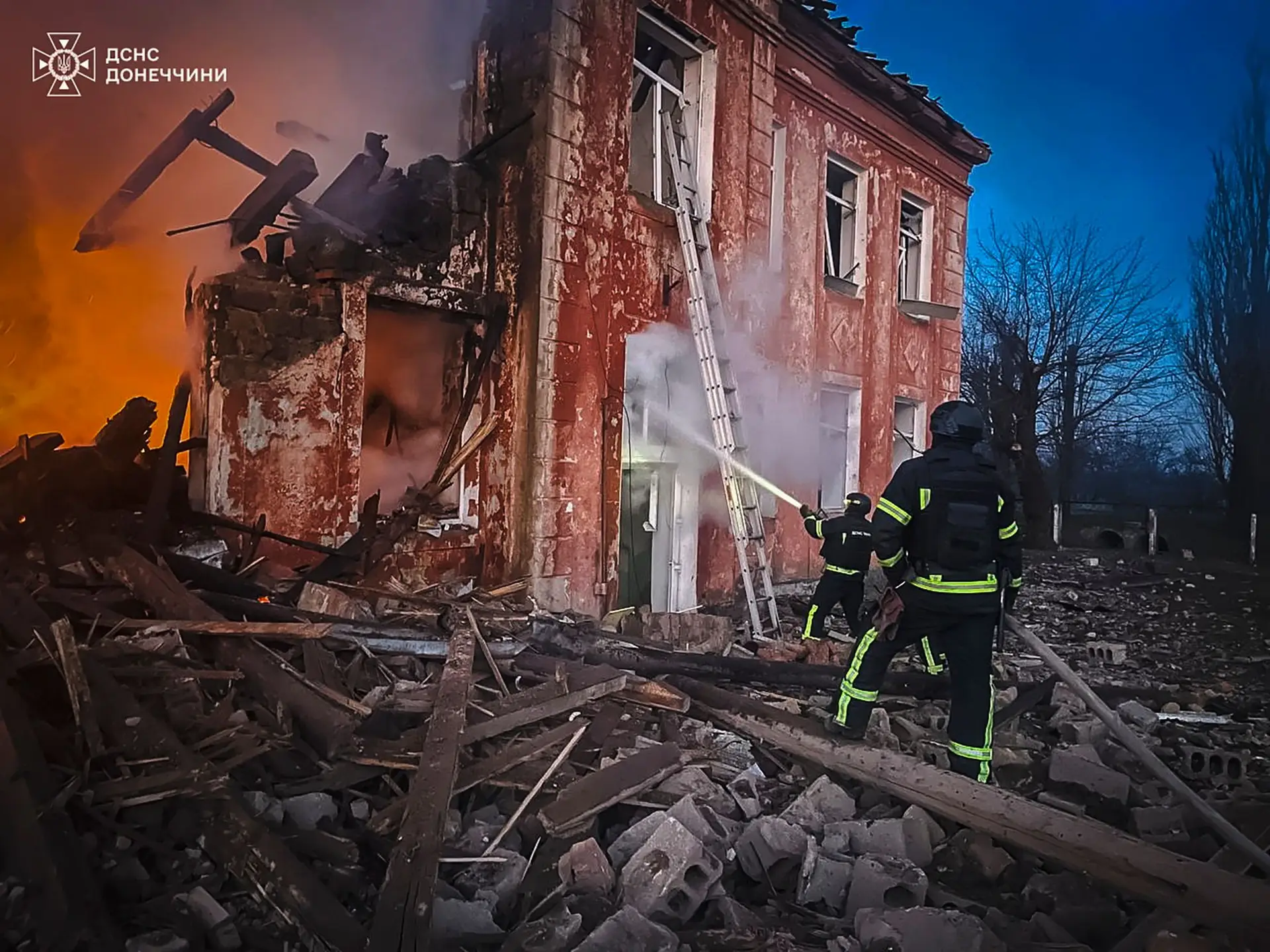 Rússia prossegue os ataques a infraestruturas de energia ucranianas, Zelensky apela à perseverança: o que se passou no 777º dia de guerra