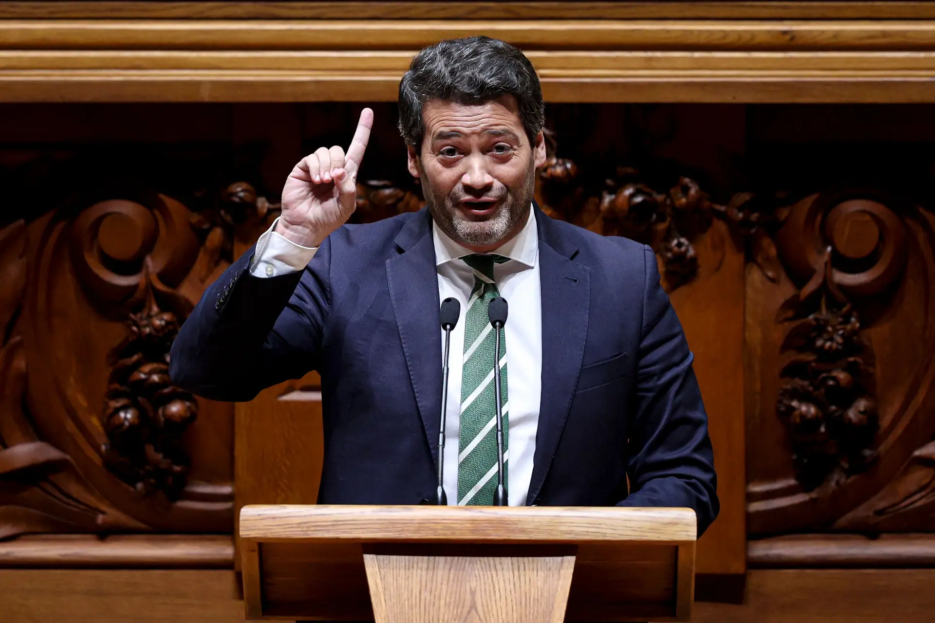 Chega impõe comissão de inquérito ao caso das gémeas