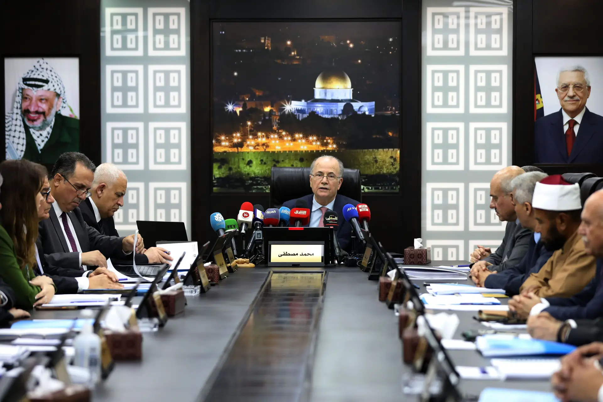 Palestina tem novo Governo, mas “na realidade não há qualquer mudança” e “o que o povo vê é mais do mesmo”