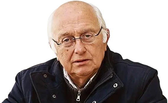 José Manuel Anes, victim of assault by his daughter, is stable in the hospital