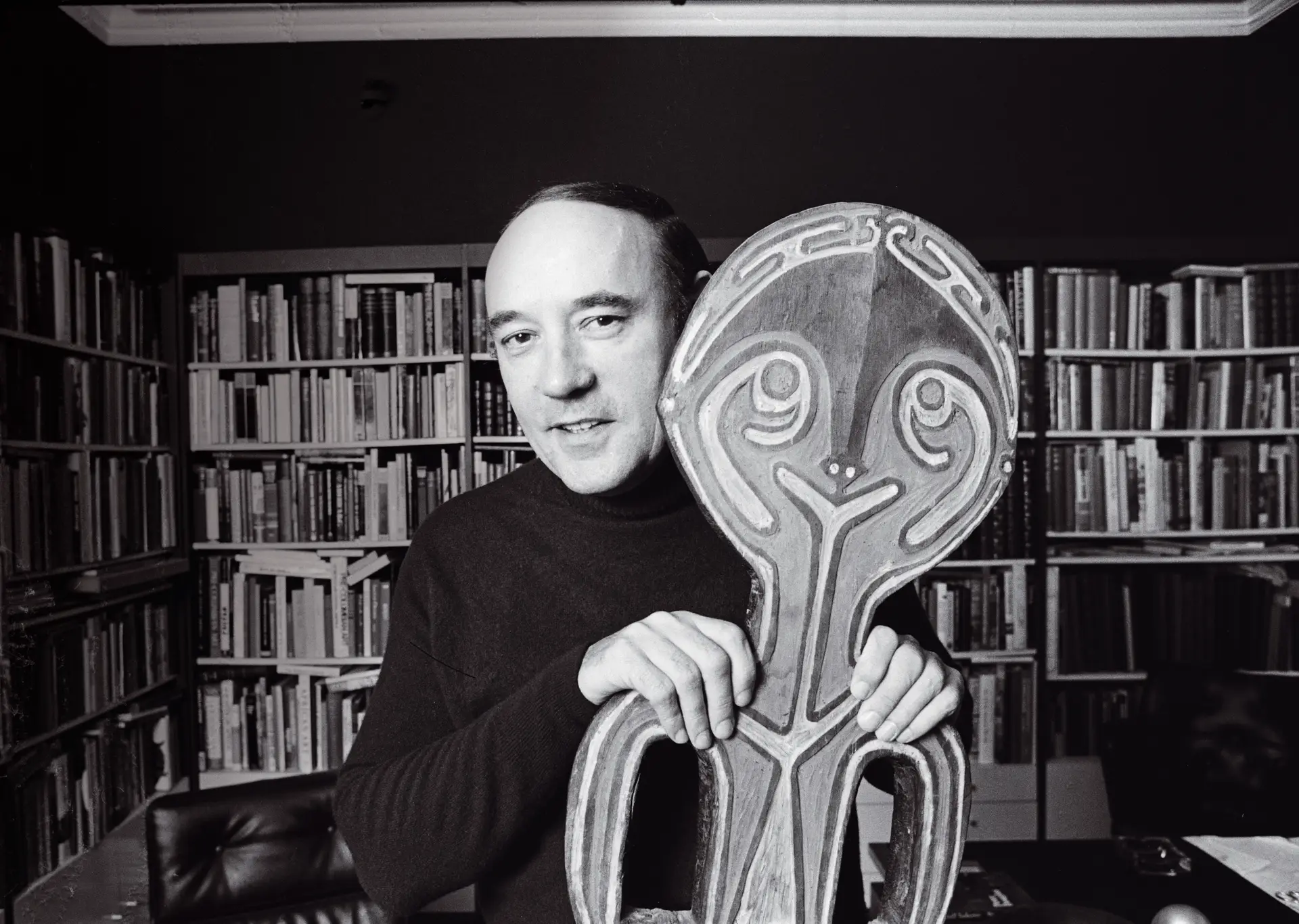 Desmond Morris: como o espólio do autor de “O Macaco Nu” acabou na Universidade do Porto