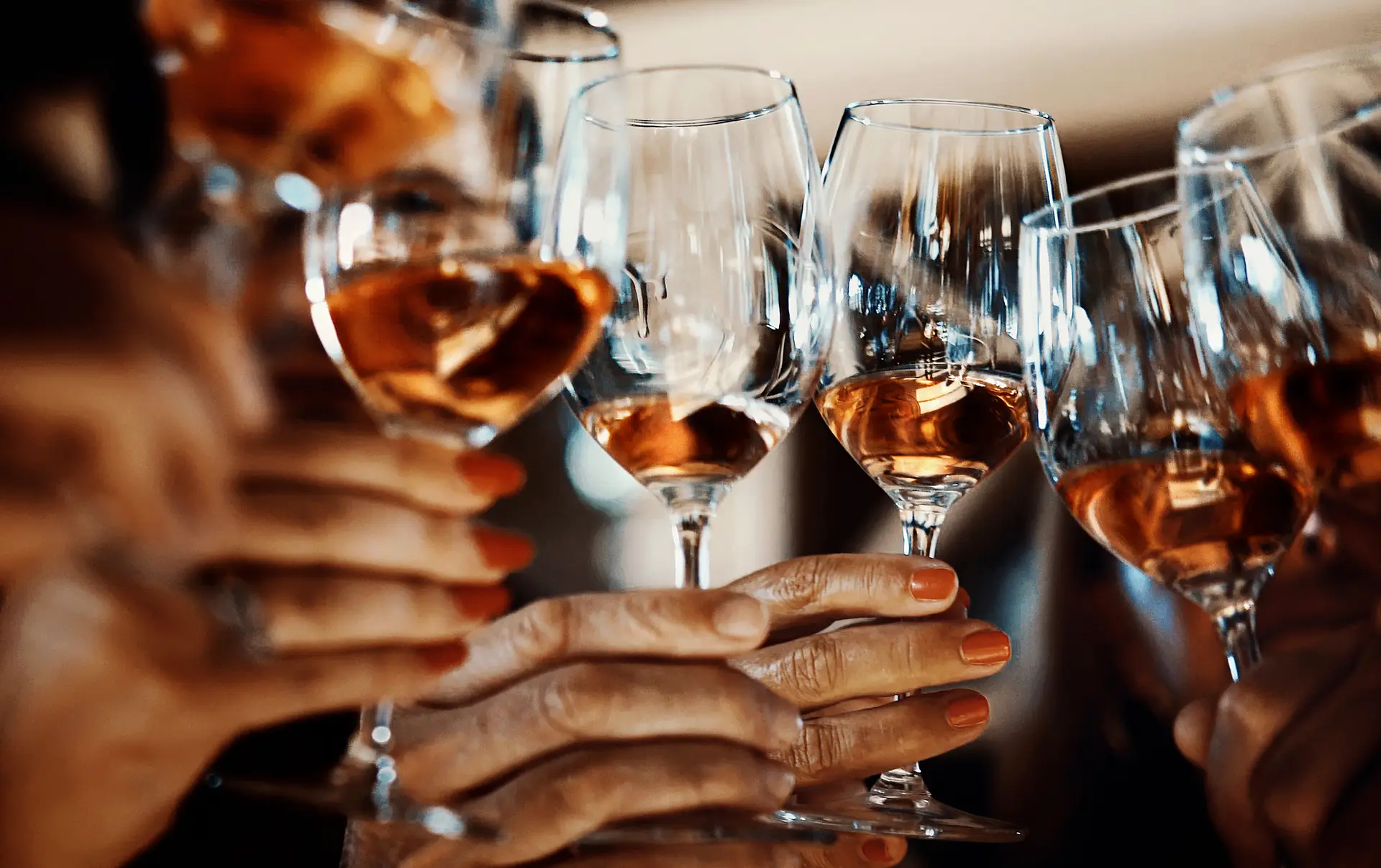 Rosés há muitos, e o calor do verão pede copo cheio