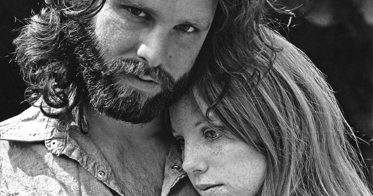 Como a banheira onde Jim Morrison morreu em Paris acabou em ‘casa’ dos ingleses Libertines