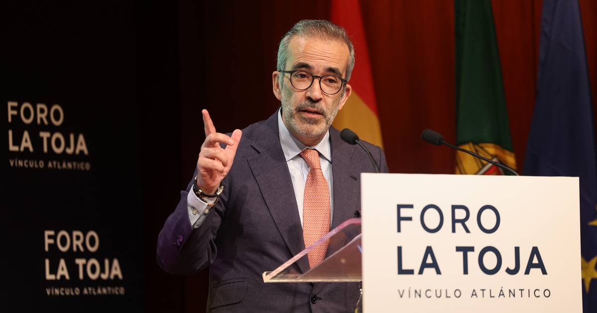 Ministro dos Negócios Estrangeiros pede “ação concertada” de Portugal e Espanha no clima e nas relações com o sul