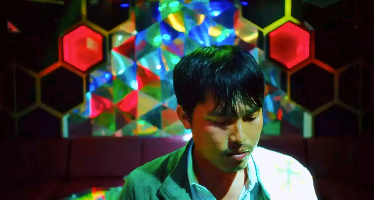 “No Interior do Casulo Amarelo”, de Thien An Pham