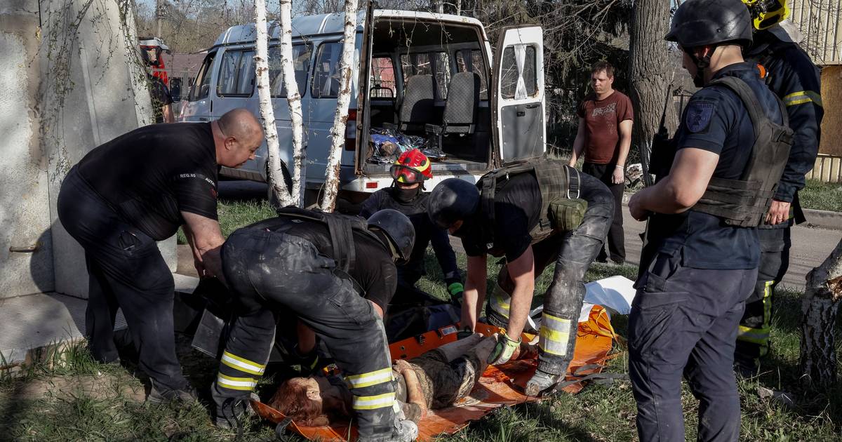 Ataques aéreos russos e ucranianos matam quatro crianças nos dois países