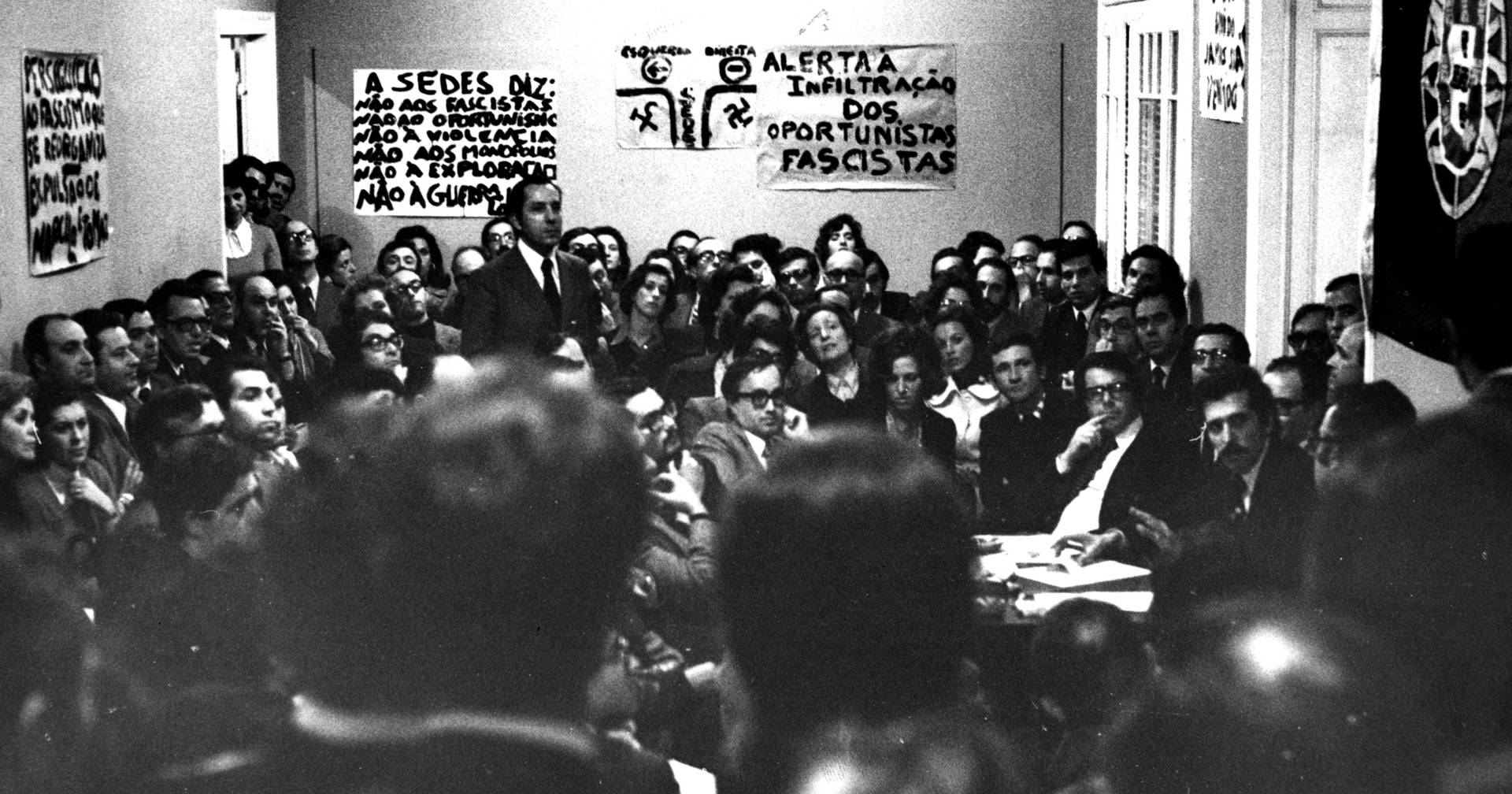 The threat to the regime and the importance of SEDES and associativism for a democratic Portugal - Expresso
