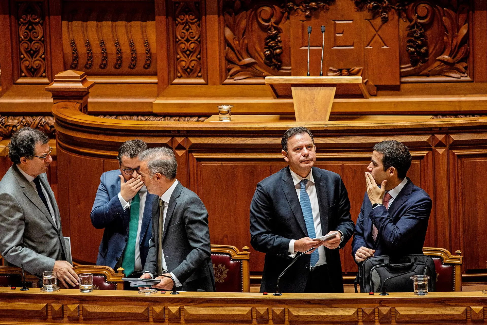 Programa de Governo inclui promessas fiscais e de negociação com polícias e professores