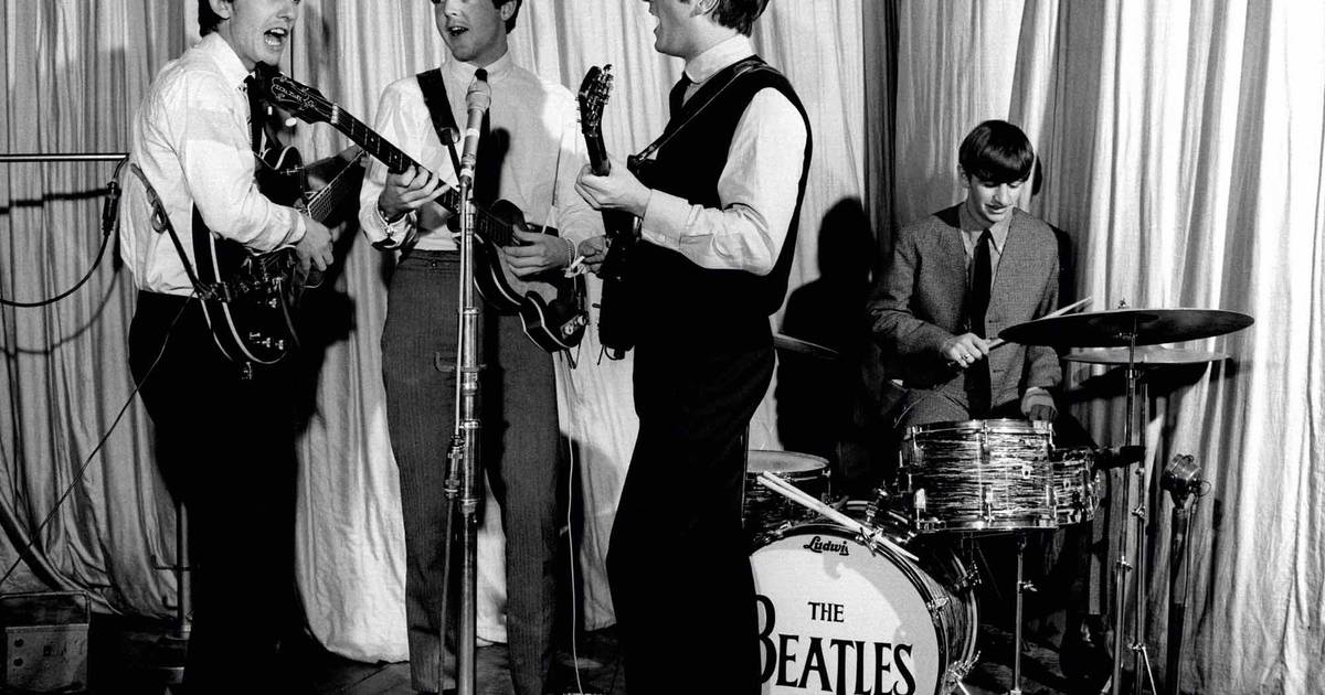 “Congelei completamente. Não conseguia mexer os dedos”: Paul McCartney recorda momento “embaraçoso” que mudou o seu futuro nos Beatles