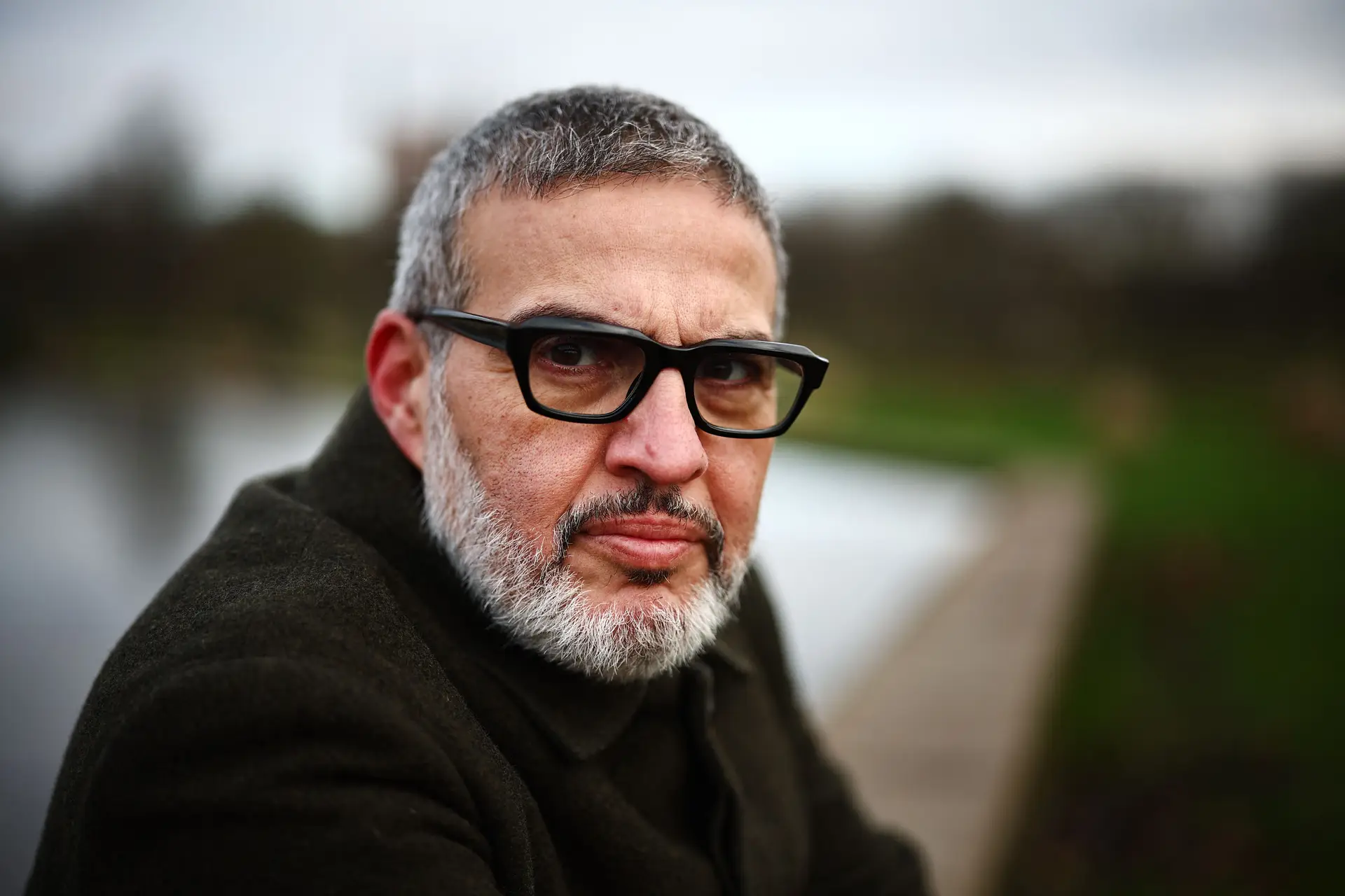 Cirugião britânico-palestiniano Ghassan Abu Sitta especialista em reconstrução de ferimentos de guerra, em Londres