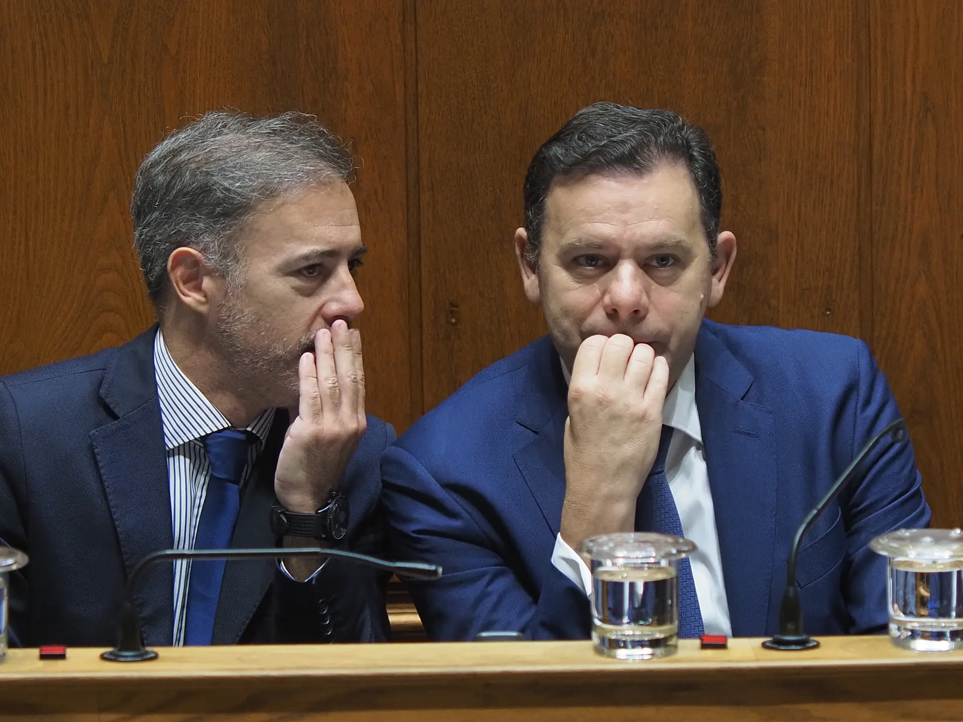Votação do Programa do Governo na Assembleia da República Na foto Pedro Duarte e Luís Montenegro