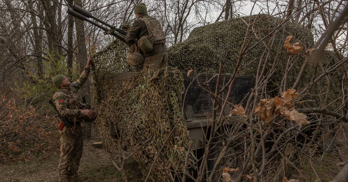 Ucrânia pede novamente mais defesa aérea aos aliados, situação “mais difícil” na região de Donetsk: o essencial do 783.º dia de guerra
