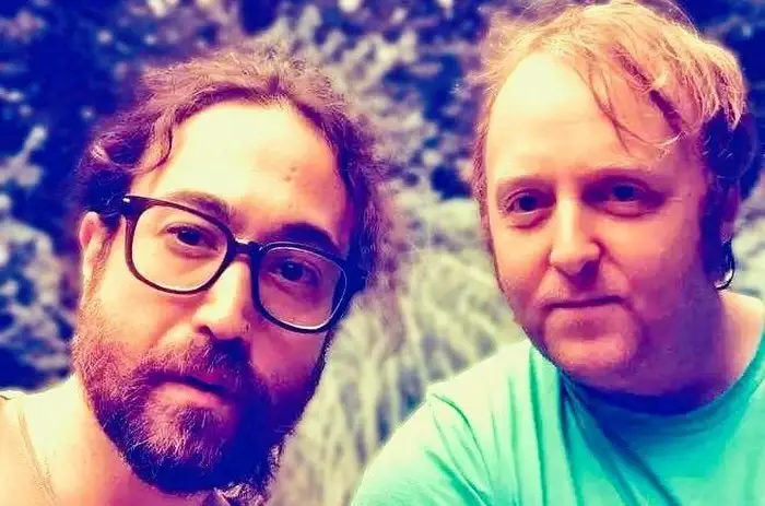 Filhos de Paul McCartney e John Lennon fizeram uma canção juntos: ouça aqui ‘Primrose Hill’