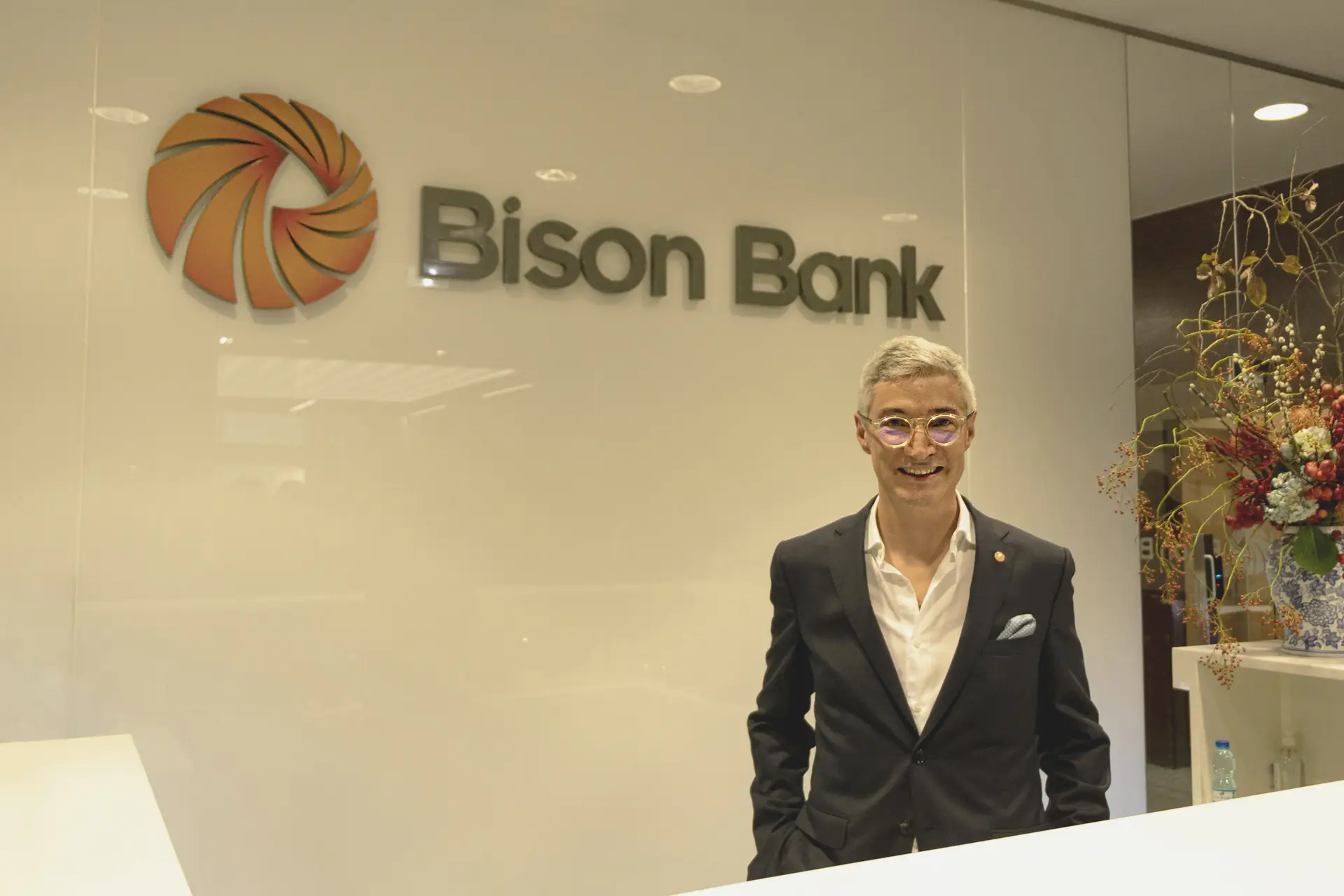 Veio do Banif, tem capital chinês, os americanos são os principais clientes e as cripto têm ajudado: eis o português Bison Bank
