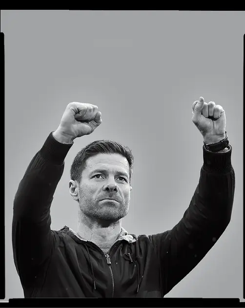 Dos jogos na praia à vitória na Bundesliga: o incrível percurso de Xabi Alonso