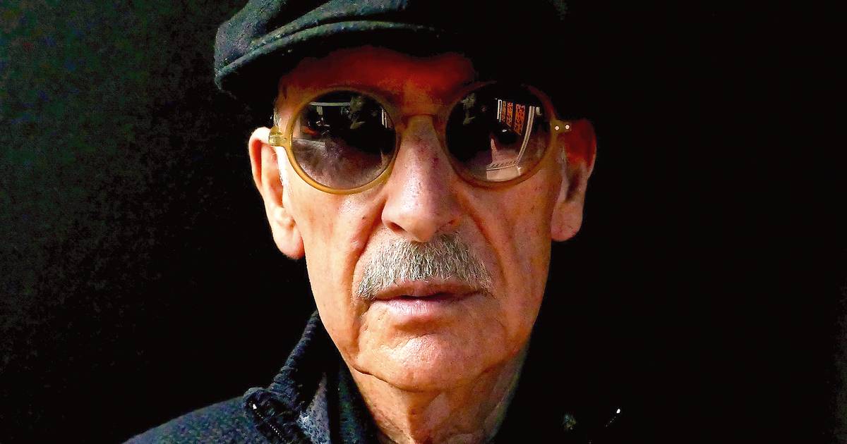 Aos 81 anos, Vitorino ainda tinha um grande disco à sua espera: ouçamo-lo de coração nas mãos