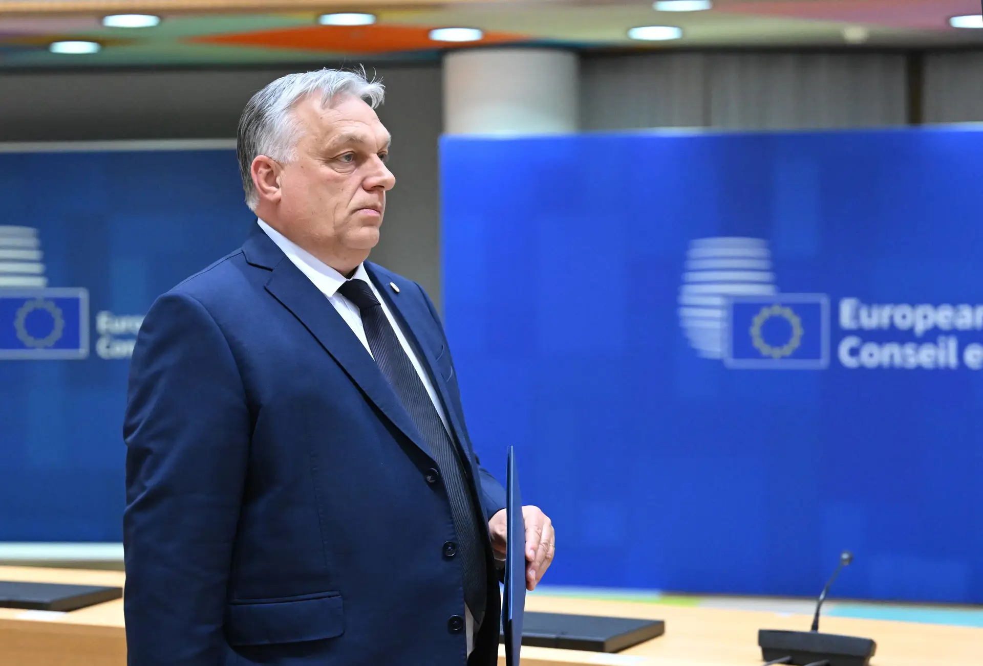 Orbán diz que Bruxelas está a "brincar com o fogo" na sua posição sobre o conflito na Ucrânia