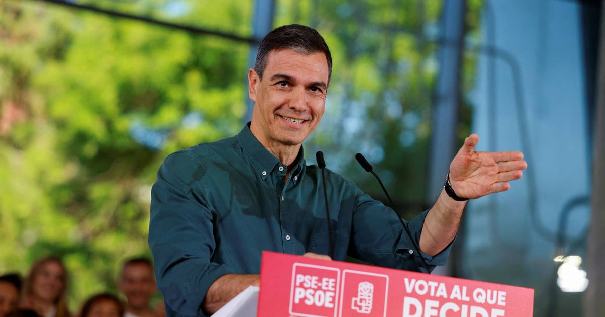Pedro Sánchez diz que pondera deixar governo espanhol e cancela agenda