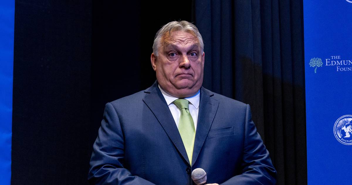 Orbán recebe nacionalistas após conferência interrompida em Bruxelas: “O melhor é deixá-los expor as suas ideias irrealistas e hipócritas”
