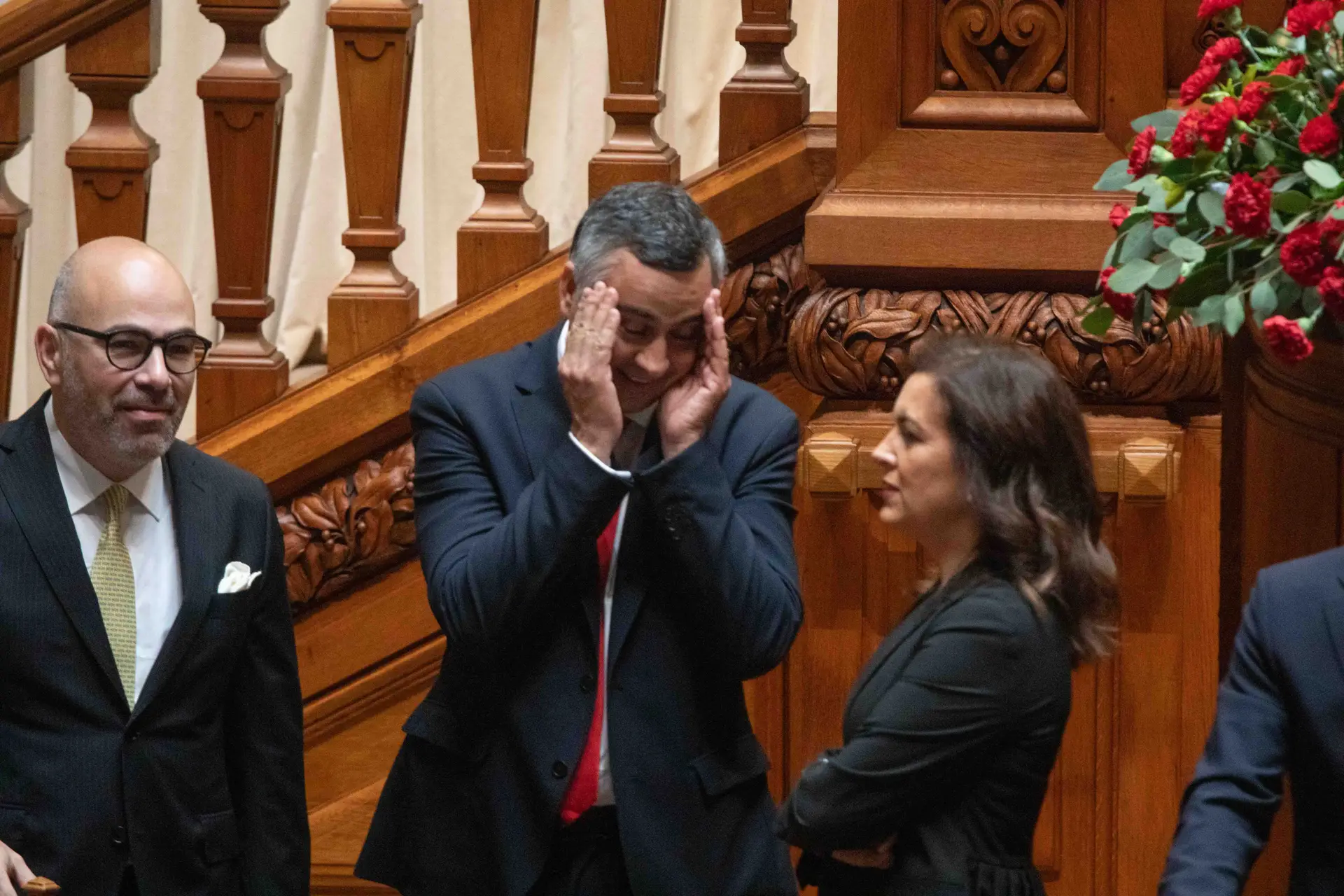 PS acusa Governo de "desprezar investimento" na escola pública; oposição insiste em explicações de Pinto Luz sobre a TAP