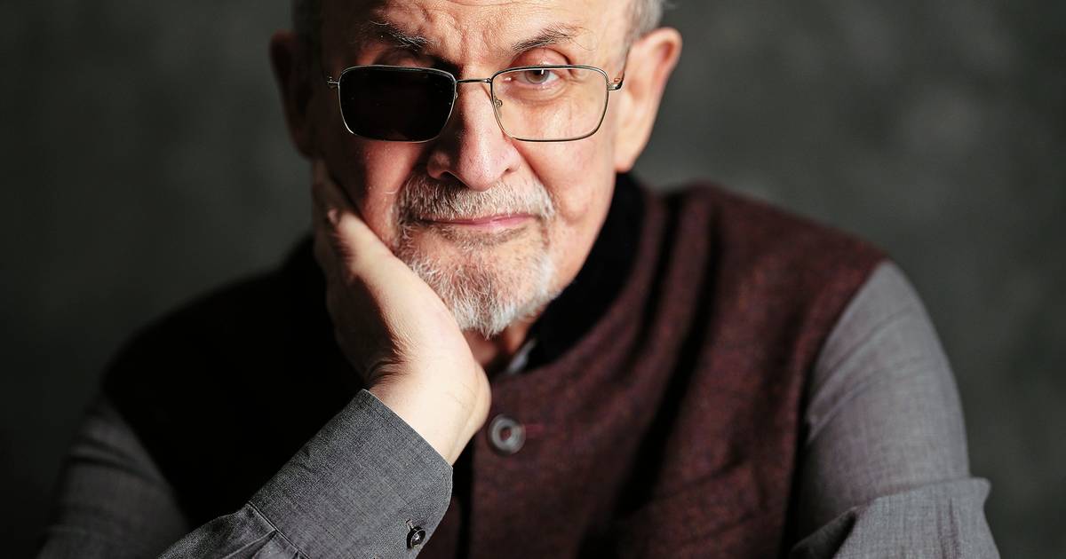 Salman Rushdie: ensaio sobre as ressurreições de uma vida