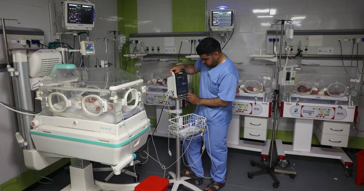 Bebé resgatada de grávida morta na Faixa de Gaza morre cinco dias depois