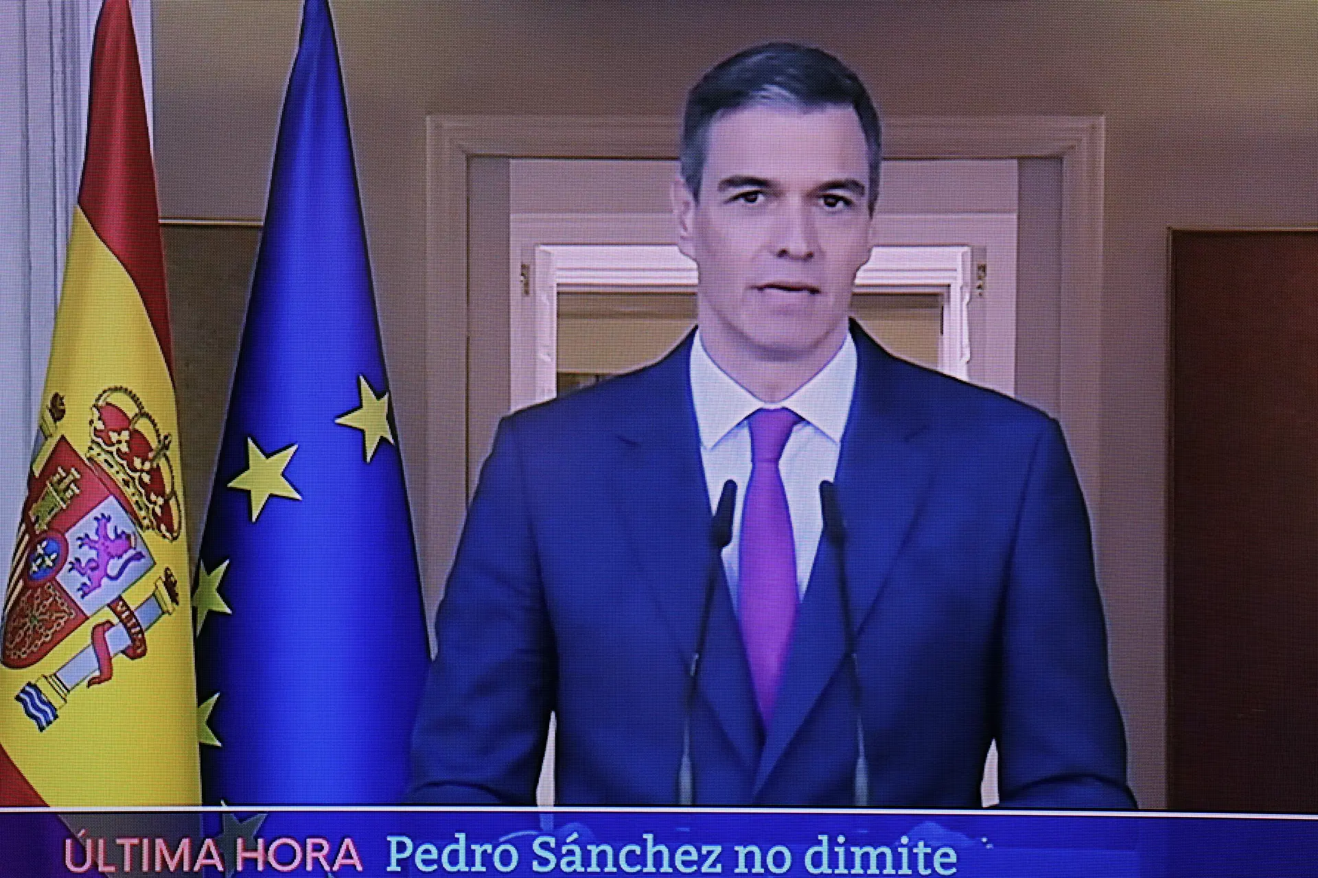 Pedro Sánchez não se demite: “depois de refletir, decidi continuar com mais força”