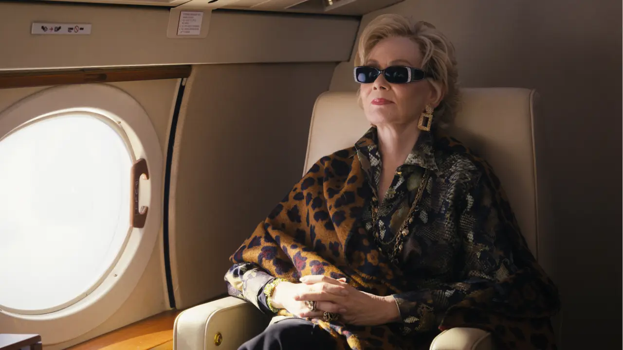 A atriz Jean Smart no papel da humorista Deborah Vance, em "Hacks"