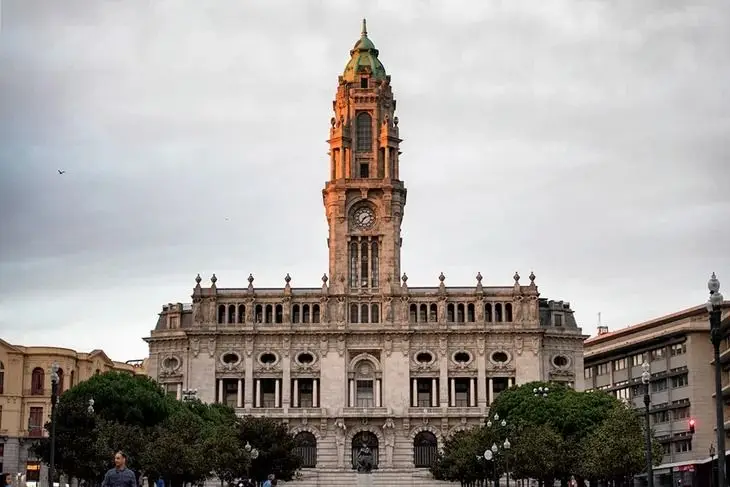 Câmara do Porto garante que associações não vão ser prejudicadas por ato de Mayan