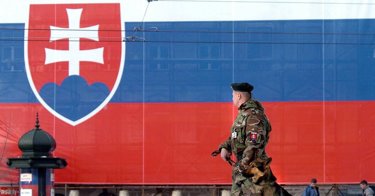 Polícia eslovaca abre inquérito após mais de mil ameaças de bomba