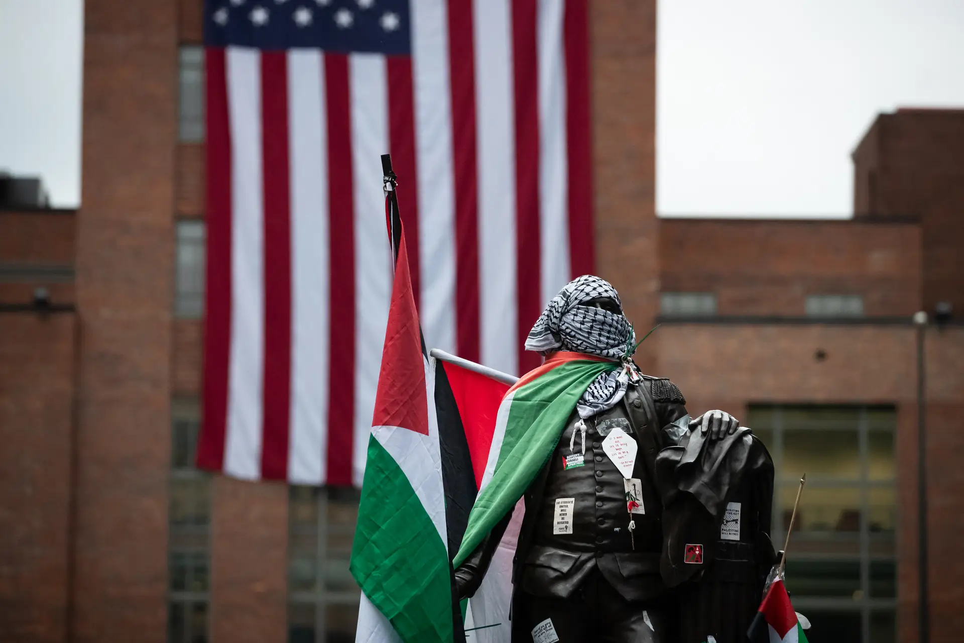 EUA: polícia esvazia acampamento pró-palestiniano na Universidade de Washington