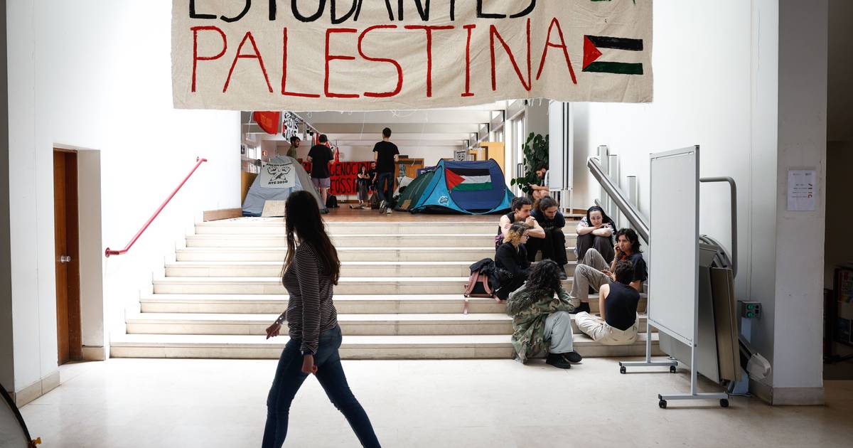 Acampamento estudantil de protesto pelo fim da guerra em Gaza na Universidade de Lisboa não afetou aulas