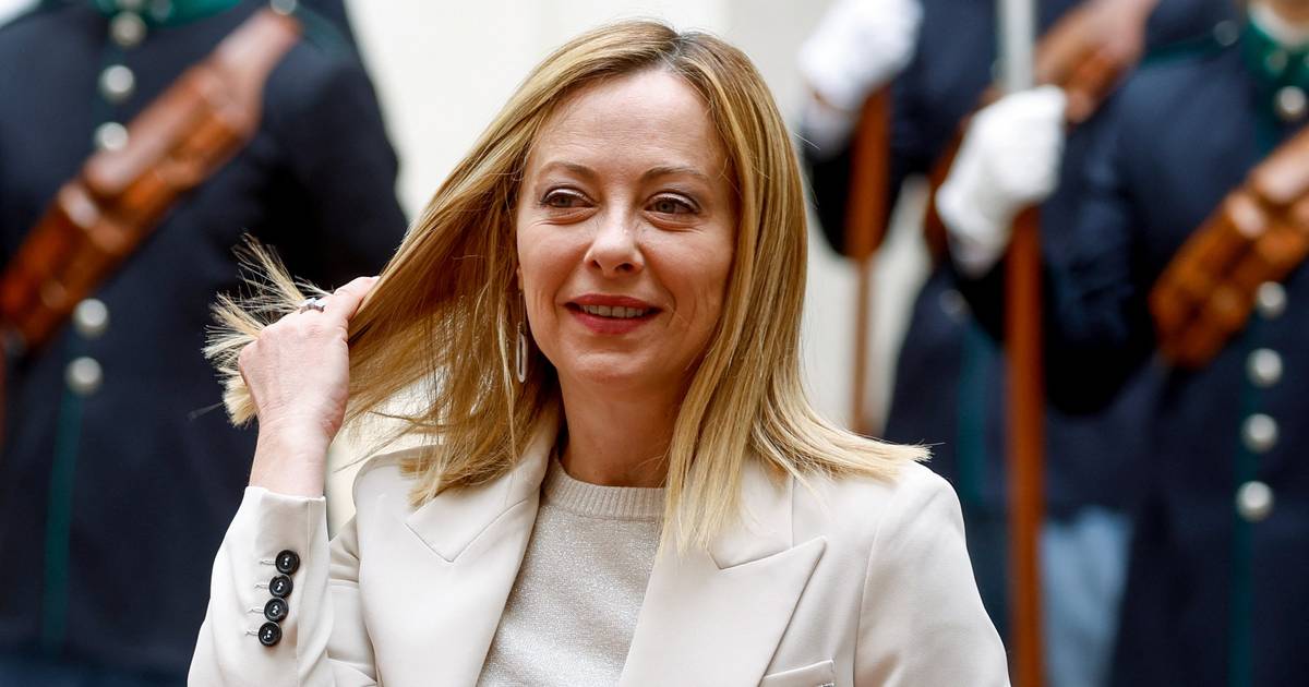 Giorgia Meloni candidata-se a eurodeputada: não quer o lugar, mas promete que “Itália muda a Europa” enquanto ela vai mudando Itália