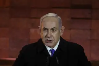 Israel responde a Biden e diz que lutará sozinho contra o Hamas, mais de 100 mil já fugiram de Rafah: guerra, dia 215