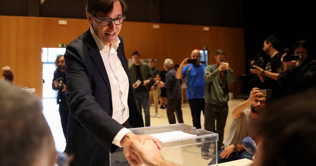 Eleições na Catalunha: partidos independentistas pedem prolongamento da votação após roubo de cobre que deixou Barcelona sem comboios
