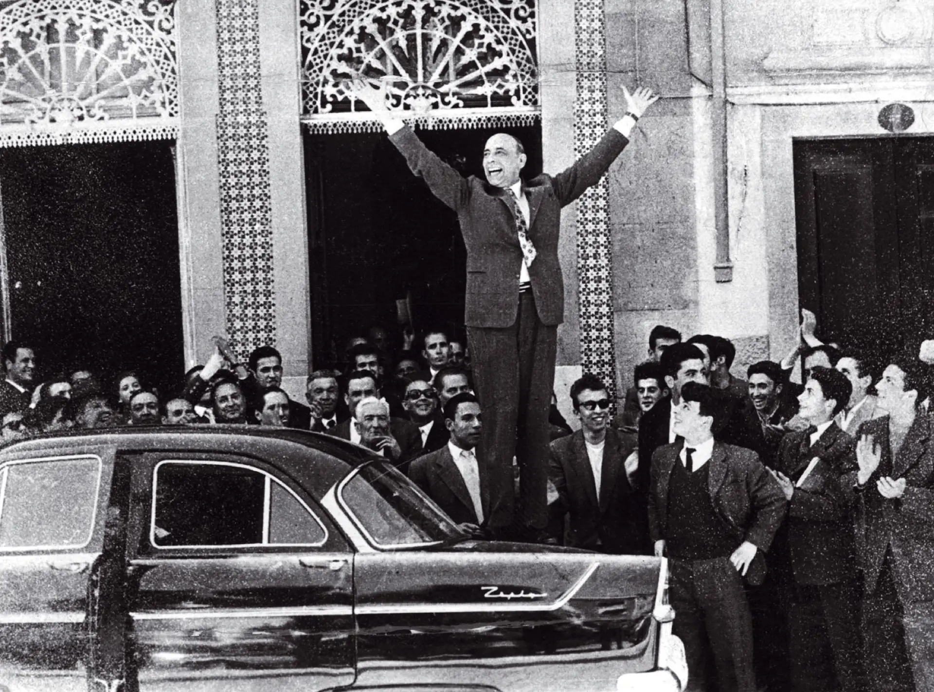 Porto. O general Humberto Delgado em campanha para as eleições presidenciais de 1958