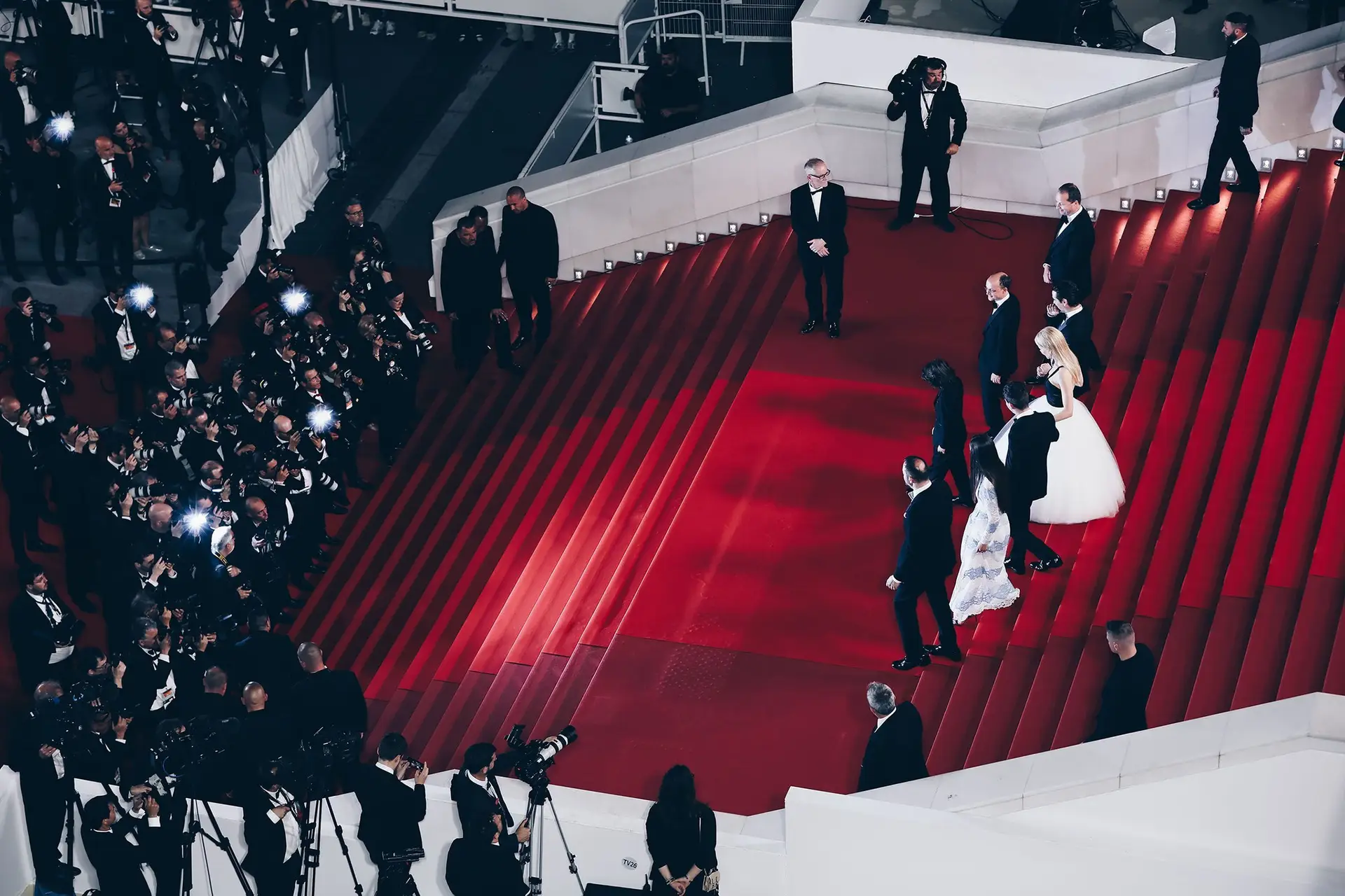 Cercado por escândalos sexuais e ameaças de greve imediata, o Festival de Cannes arranca em sobressalto
