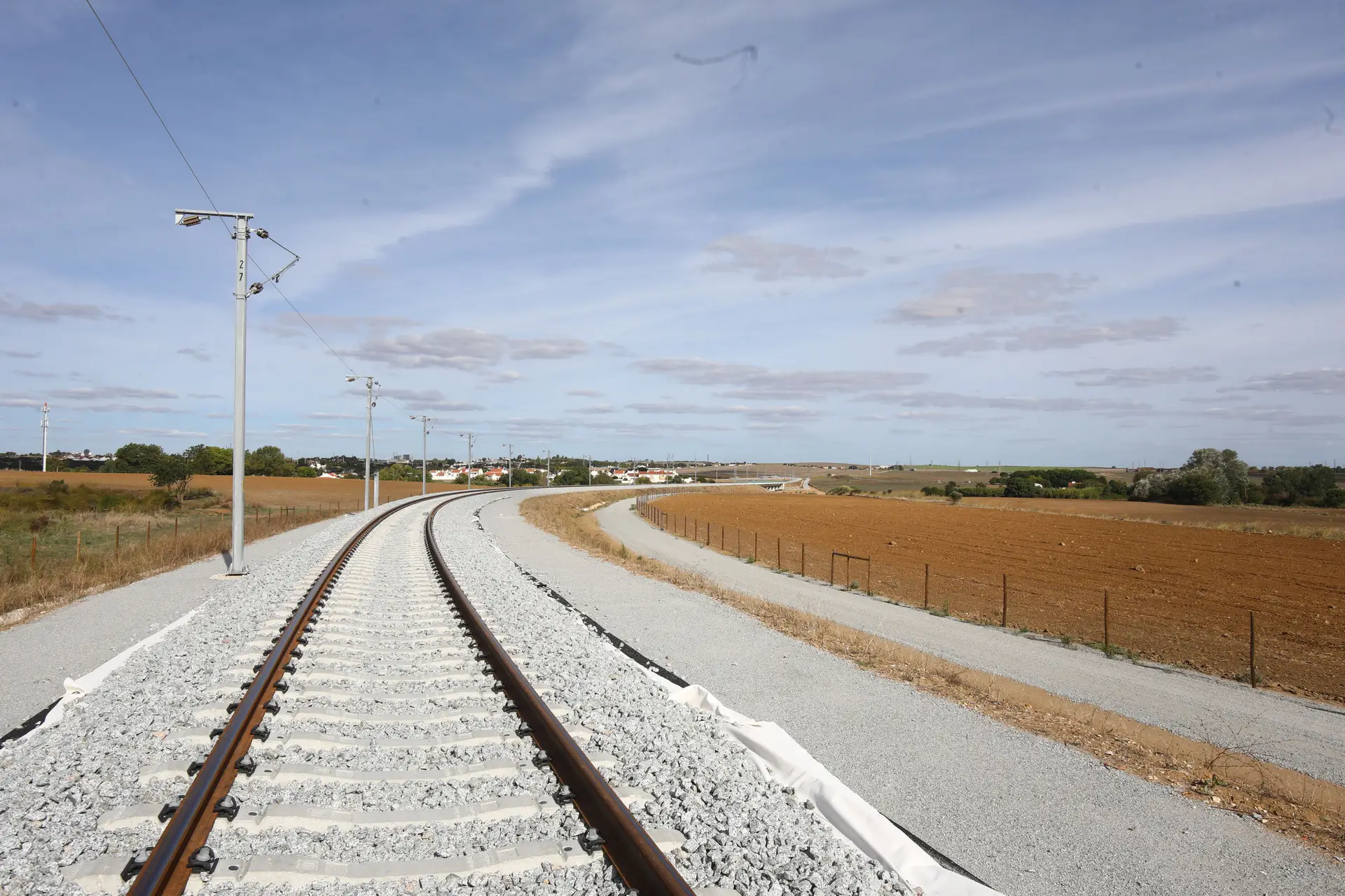 Nova linha de alta velocidade até Évora ajudará a ligar Lisboa e Madrid em três horas... se Espanha quiser