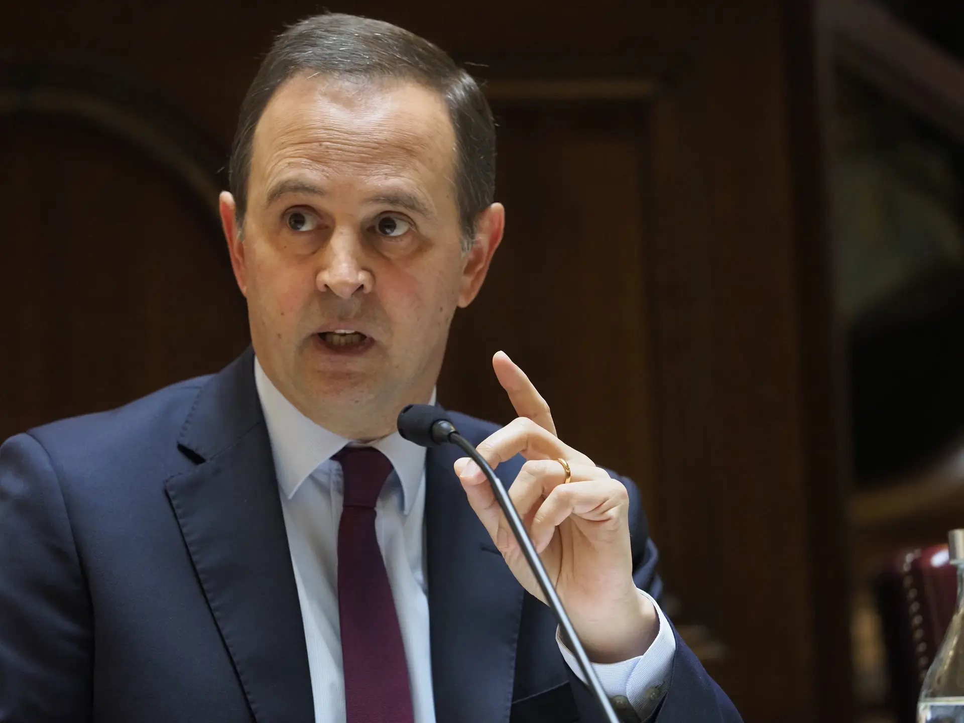 Fernando Medina deverá ser constituído arguido no processo "Tutti-Frutti"